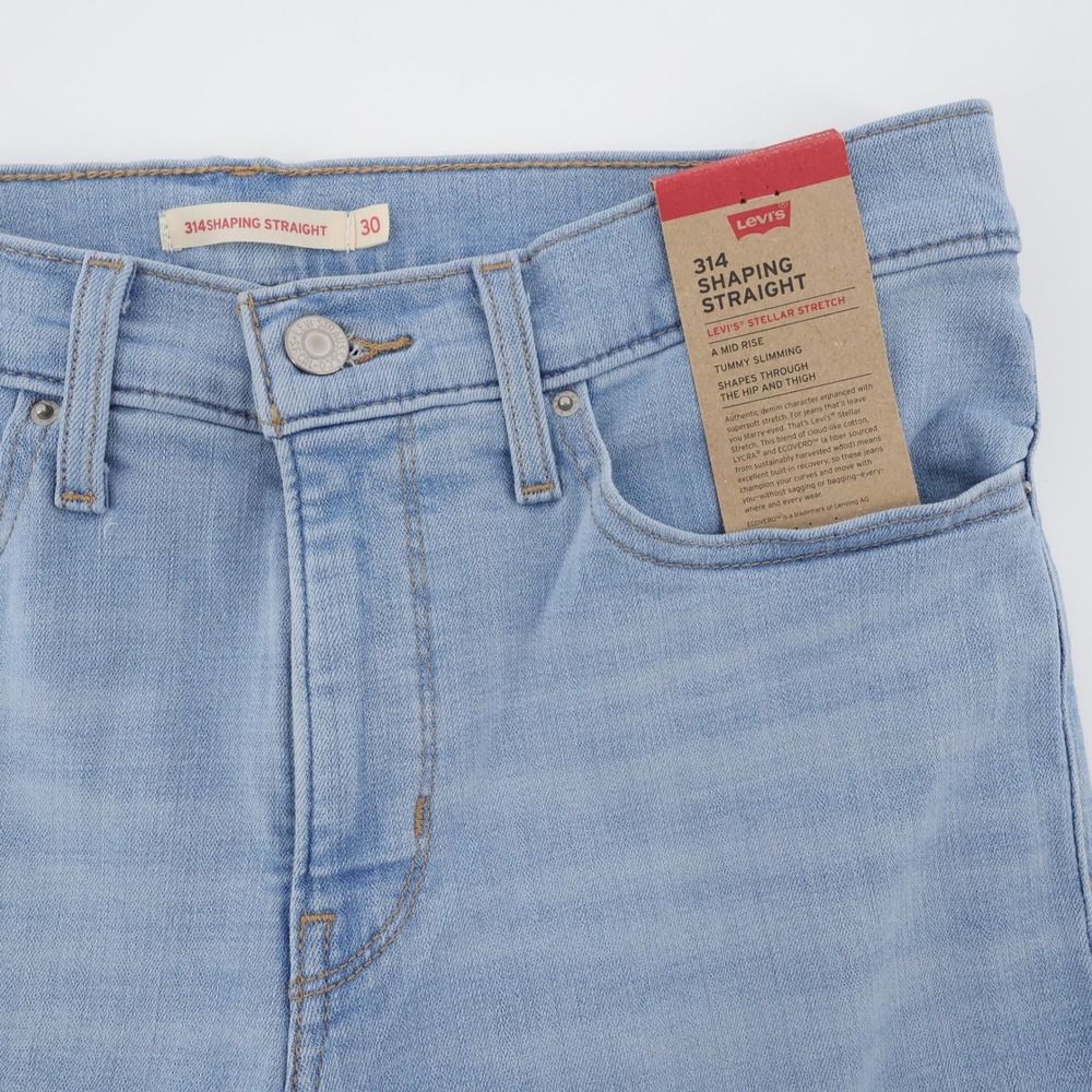 NEW Levi's 314 Shaping Straight Jeans Light Blue Womens 30x32